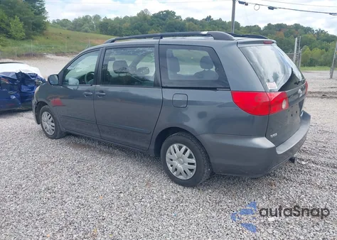 2007 Toyota Sienna Ce z USA, uszkodzony, nr VIN 5TDZK23C27S066804